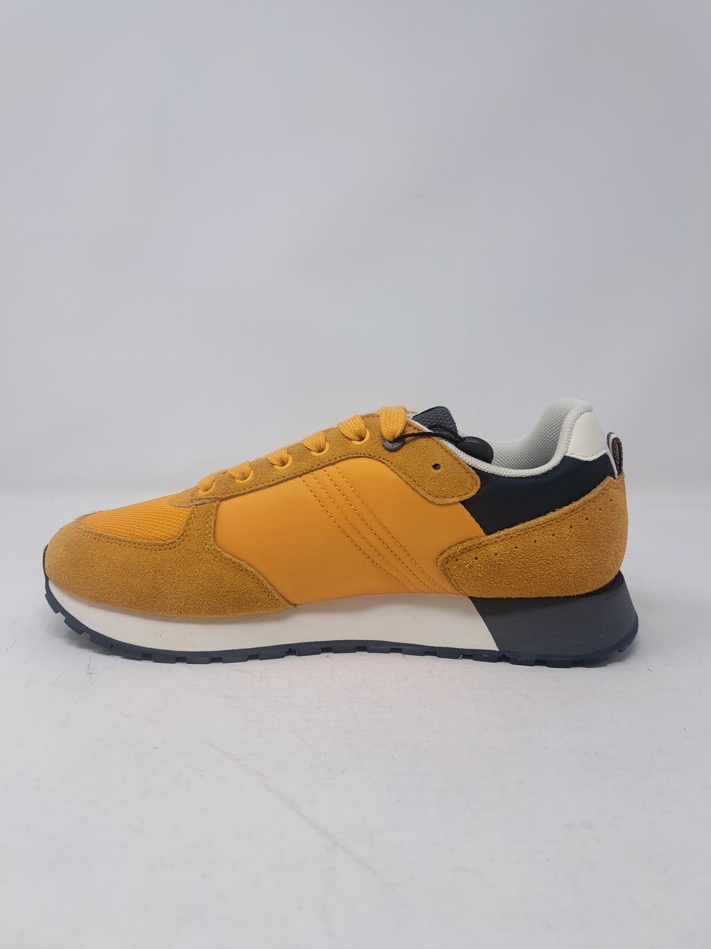 Sneakers uomo travis authentic