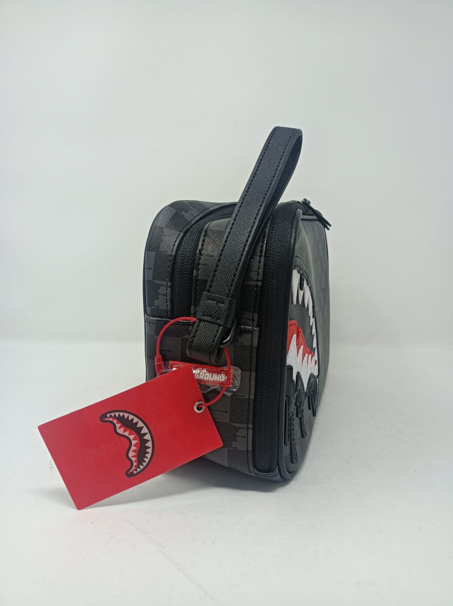 DRIPPING SHARKS IN PARIS TOILETRY BRICK