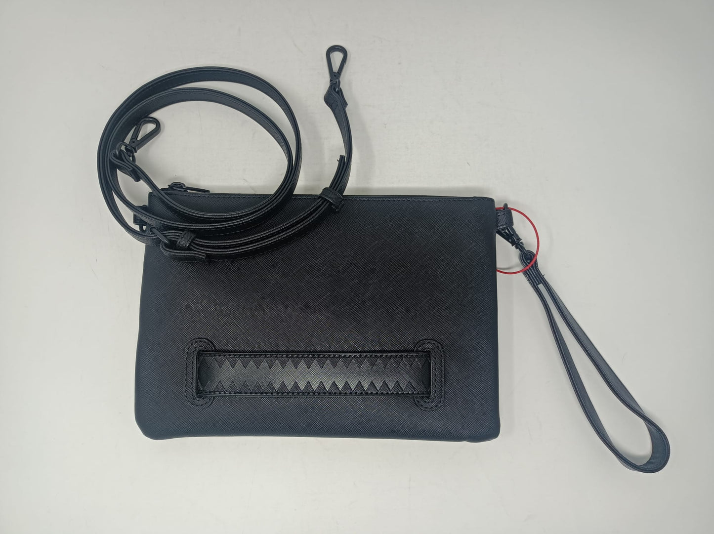 FLY KNIT MOUTH CROSSOVER CLUTCH