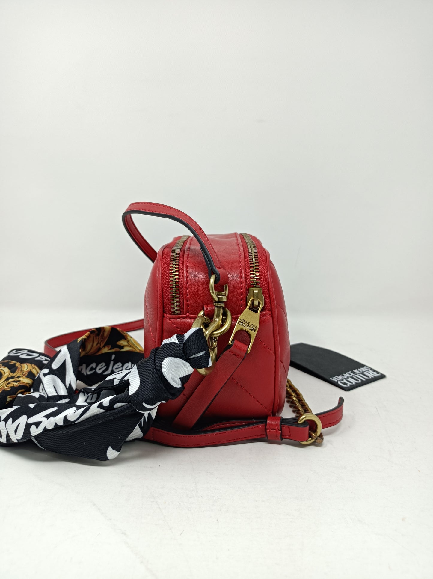 Borsa a tracolla con placca logo