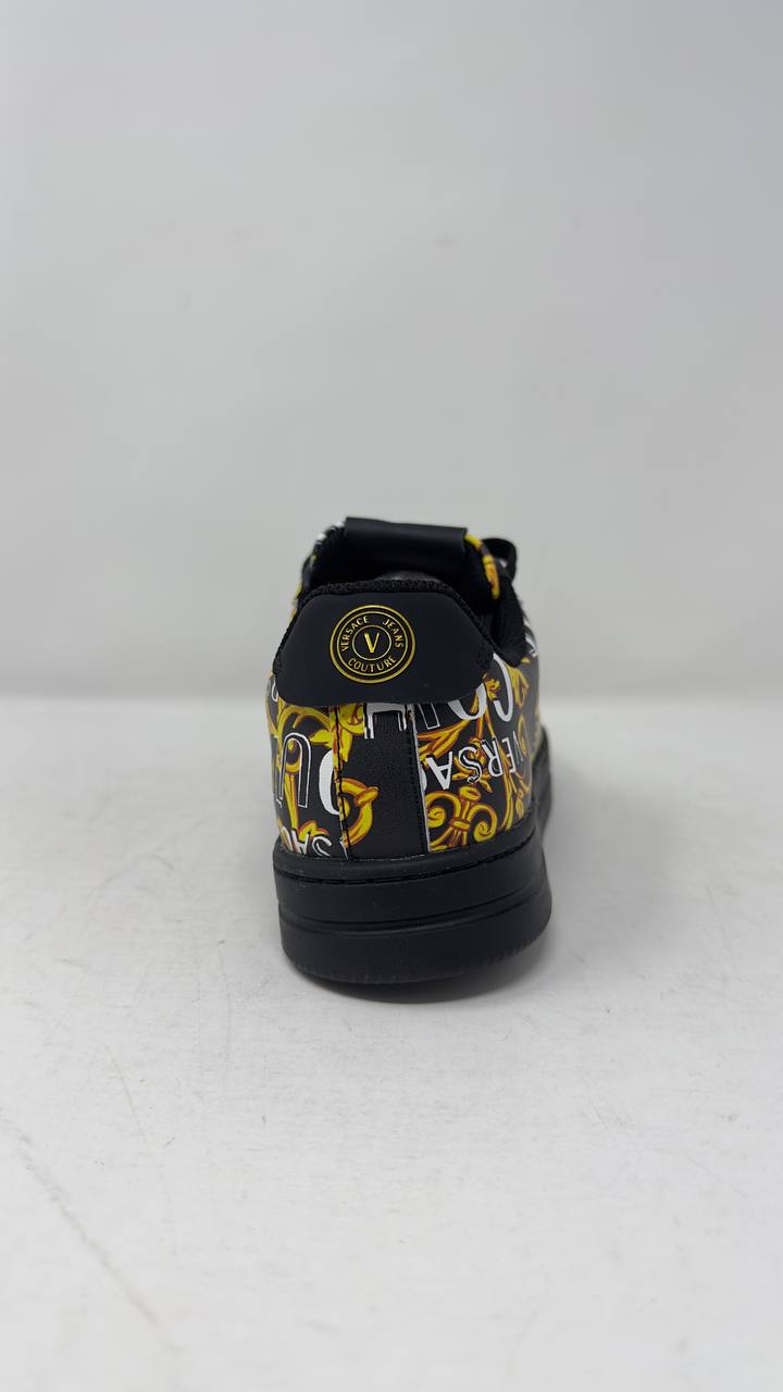 Sneakers con motivo barocco