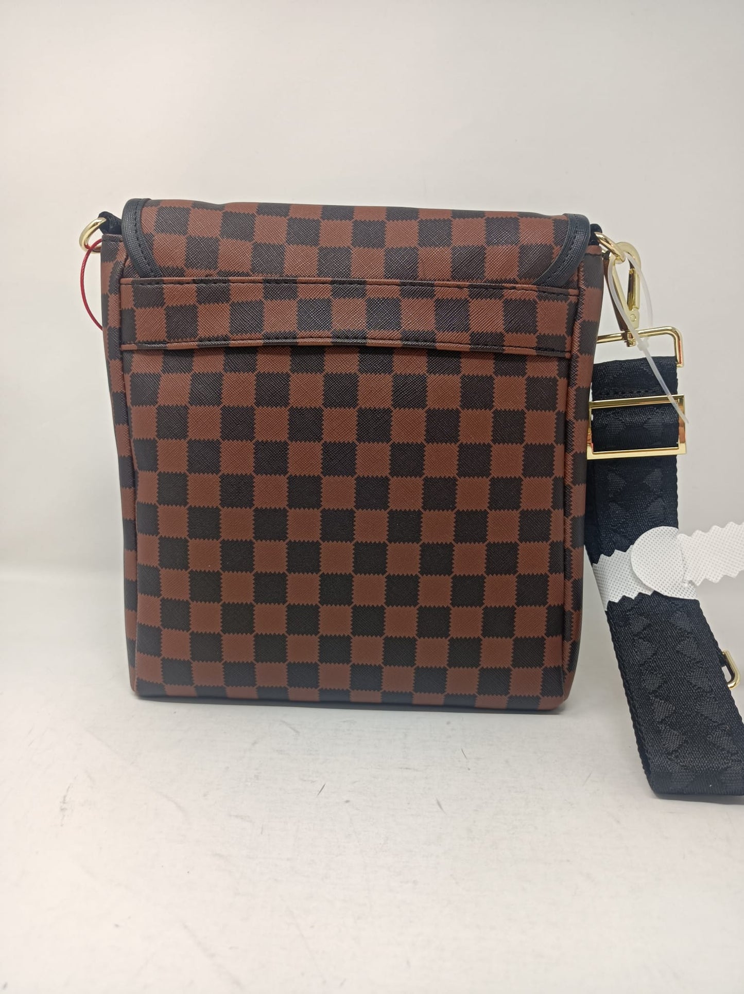 SAWTOOTH SHARKS IN PARIS MESSENGER SLING