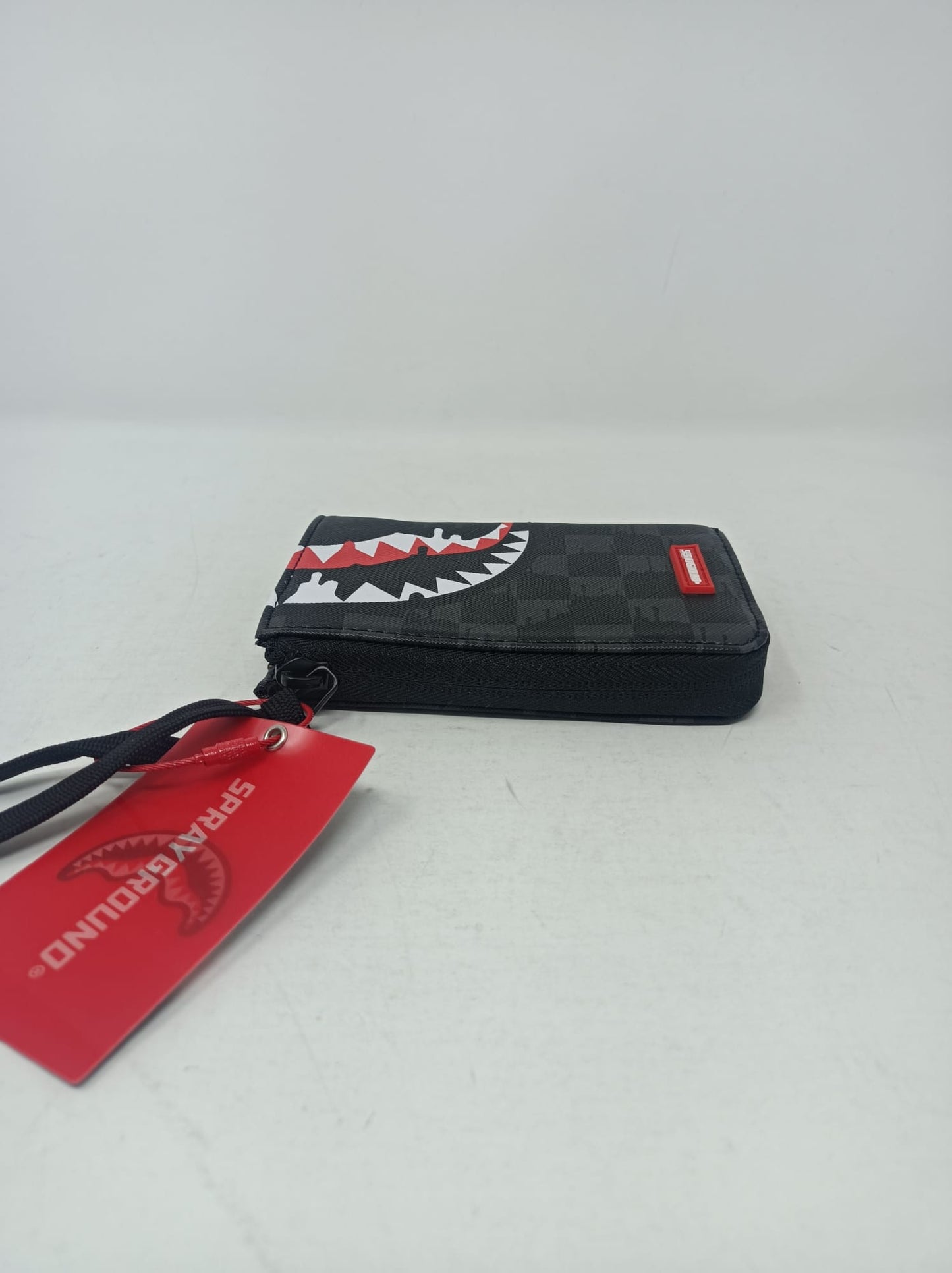 DRIPPING SHARKS IN PARIS WALLET